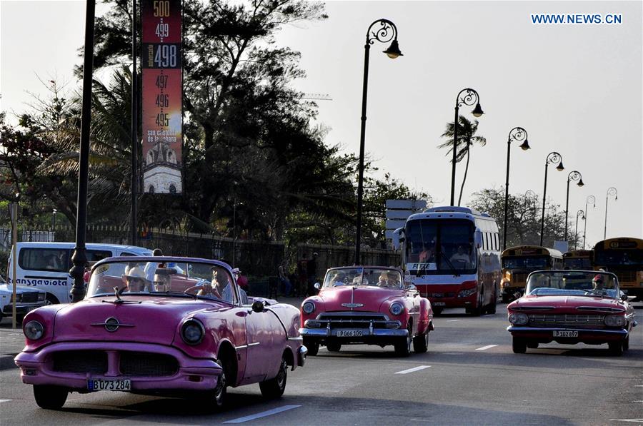 CUBA-HAVANA-COLLECTIVE TAXIS