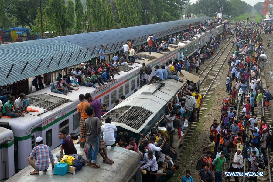 BANGLADESH-DHAKA-EID AL-FITR-TRAVELLERS