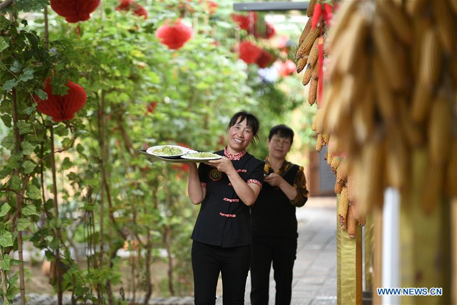 CHINA-NINGXIA-GUYUAN-LONGWANGBA-POVERTY RELIEF (CN)