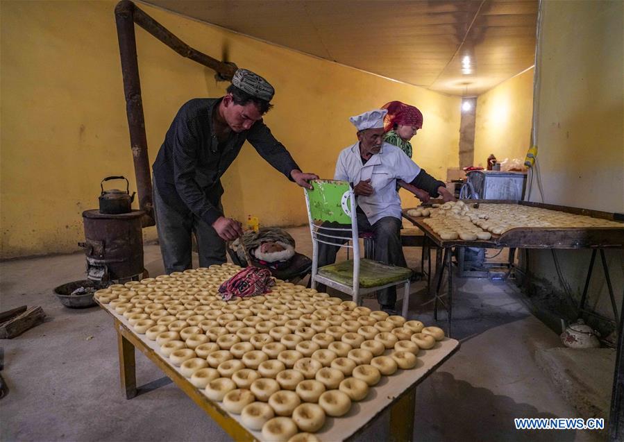 CHINA-XINJIANG-YULI-FOOD-PASTRY (CN)