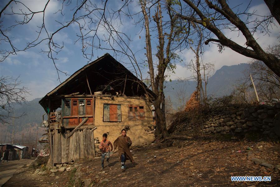 KASHMIR-SRINAGAR-DAILY LIFE