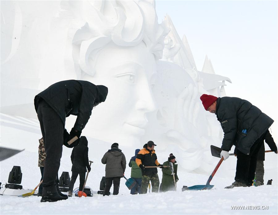 CHINA-HARBIN-SNOW SCULPTURE ART EXPO (CN)