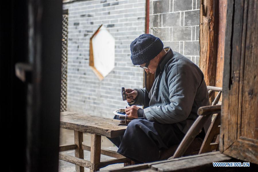 CHINA-HUNAN-XIANGXI-SILVER MAKING (CN)