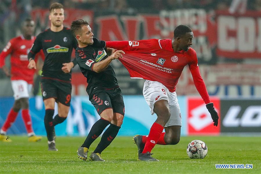 (SP)GERMANY-MAINZ-SOCCER-BUNDESLIGA-MAINZ VS FREIBURG