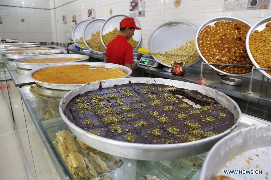 YEMEN-SANAA-RAMADAN-SWEETS