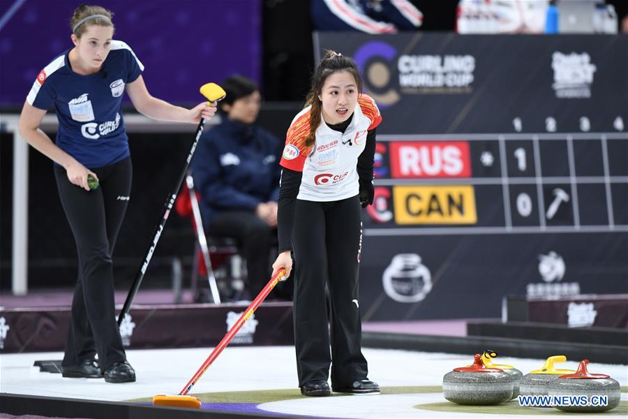 (SP)CHINA-BEIJING-CURLING-WCF WORLD CUP GRAND FINAL-DAY 2