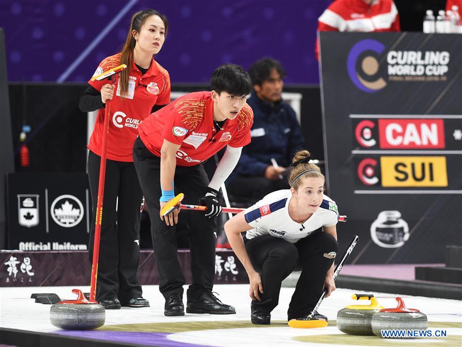 (SP)CHINA-BEIJING-CURLING-WCF WORLD CUP GRAND FINAL-DAY 4(CN)