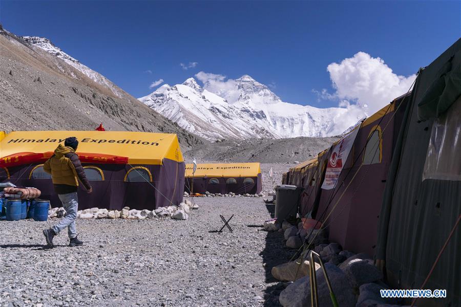 (InTibet)CHINA-TIBET-MOUNT QOMOLANGMA-BASE CAMP-LIFE (CN)