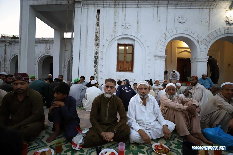 PAKISTAN-RAWALPINDI-IFTAR