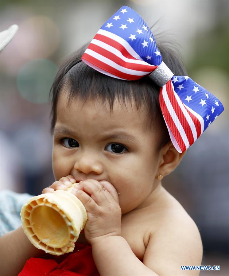 U.S.-SANTA BARBARA-INDEPENDENCE DAY-PARADE