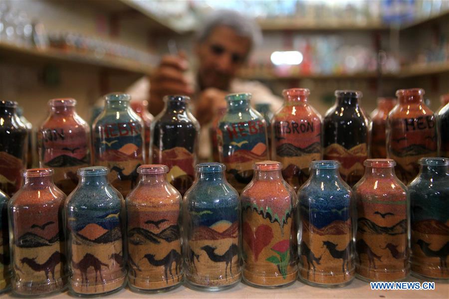 MIDEAST-HEBRON-HANDICRAFTS-SAND ART BOTTLES-SOUVENIRS