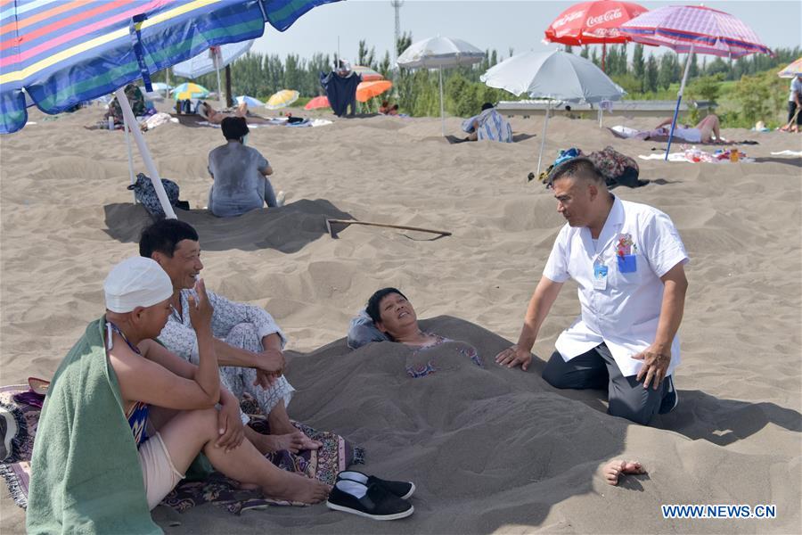 CHINA-XINJIANG-TURPAN-SAND THERAPY (CN)