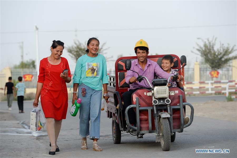 CHINA-XINJIANG-KASHGAR-RELOCATION-NEW LIFE (CN)