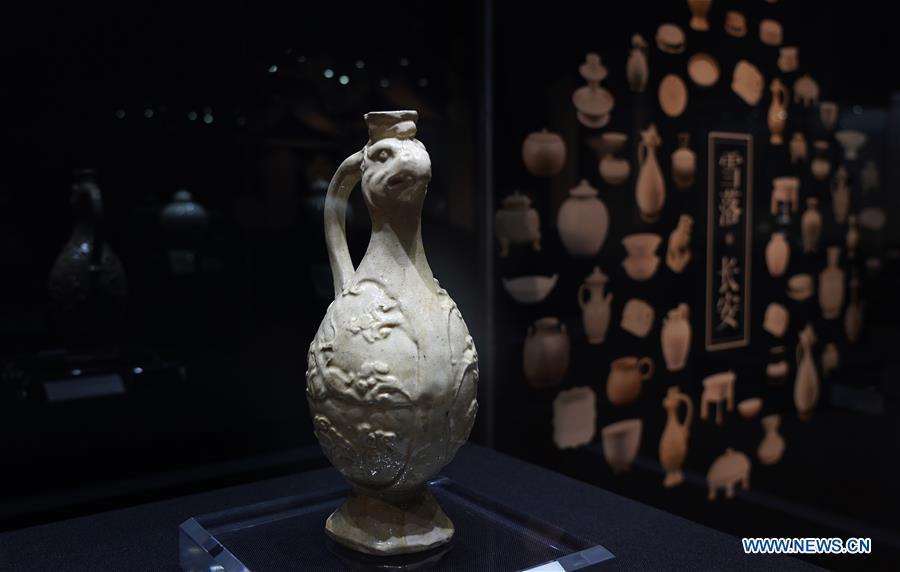 CHINA-XI'AN-PORCELAIN-EXHIBITION (CN)