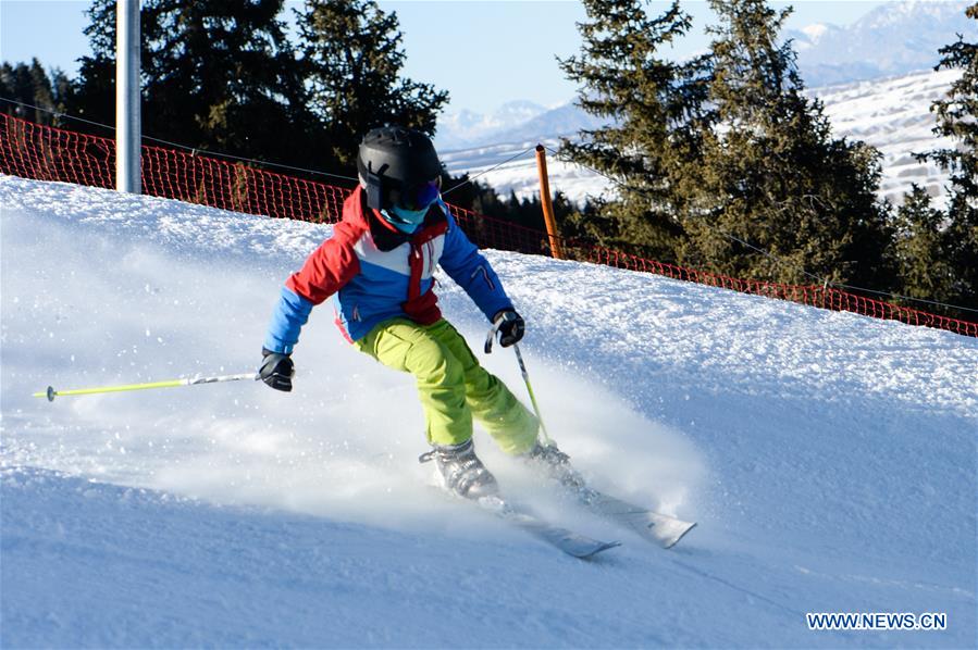 CHINA-XINJIANG-SKI RESORT (CN)