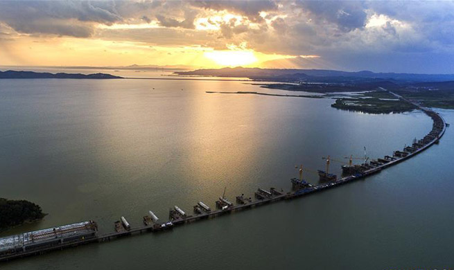 Xinmiao Lake Grand Bridge under construction in China's Jiangxi