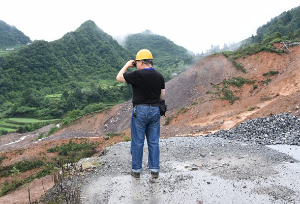 一场“山崩”是如何被预知的？